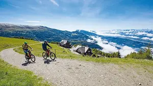 Radfahren und Mountainbiken – Hotel Bellevue
